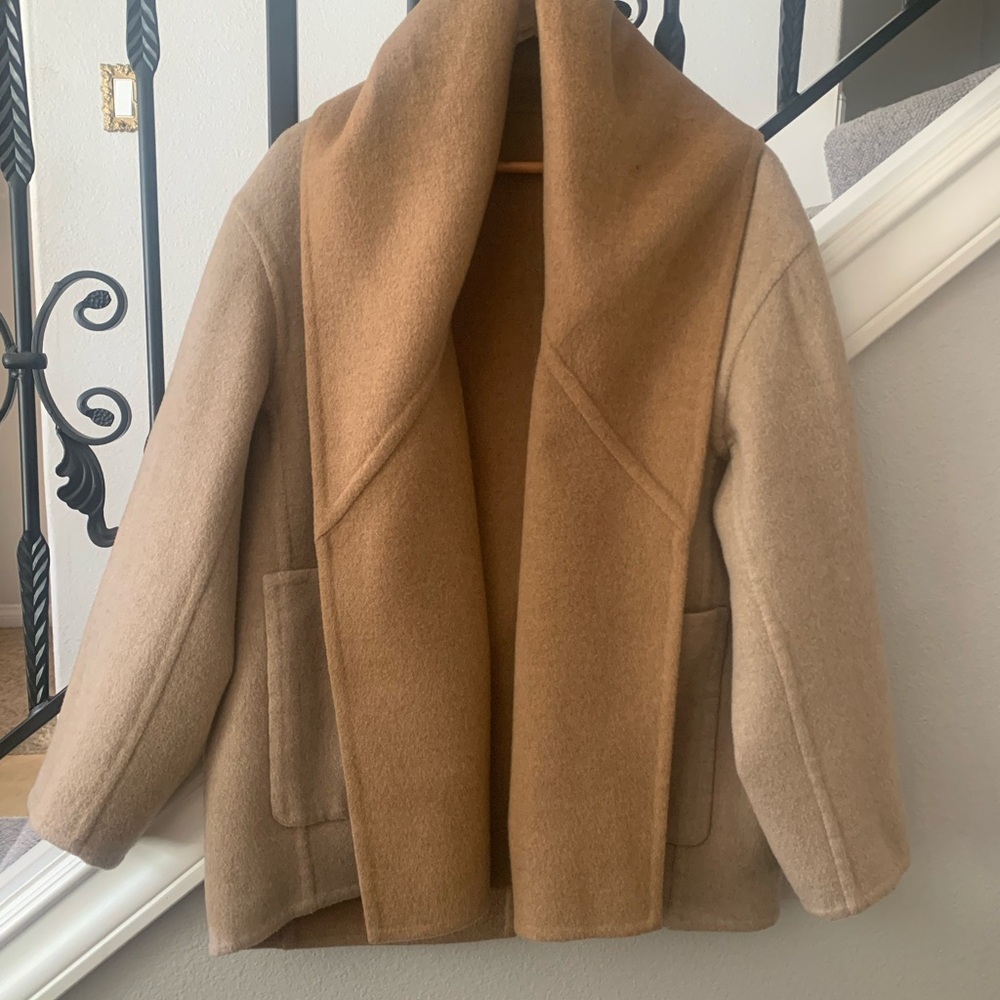 Elegant Tan and Brown Women's Cape